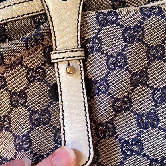 Vintage Gucci Bag - Picture 9 of 9